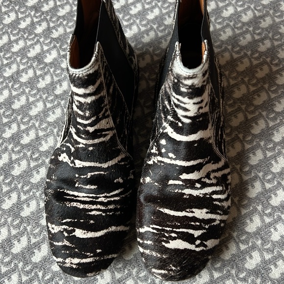 ISABEL MARANT Pony Zebra π¦ Calf Hair Leather Animal Print Ankle Booties 36/6US - Picture 2 of 10